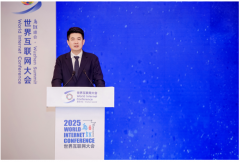 <b>像AI的“外部保镖”</b>